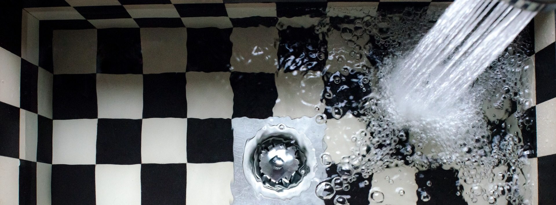 水回り、鍵開けレスキュー商法に注意！：「5000円のはずが20万円請求された」「自分が呼んだらクーリング・オフできない？」（2021.8.19追記）